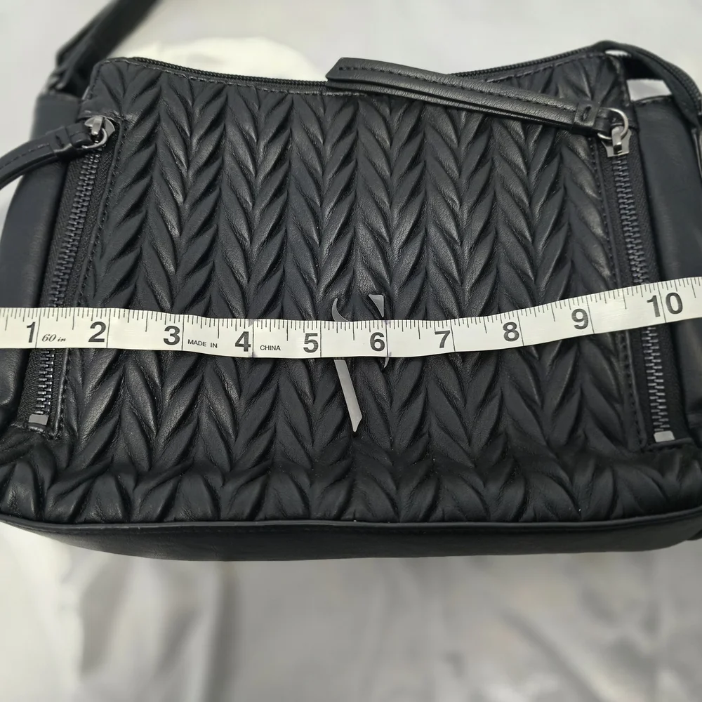 Simply Vera Vera Wang Black Textured Crossbody Bag - Picture 14 of 16